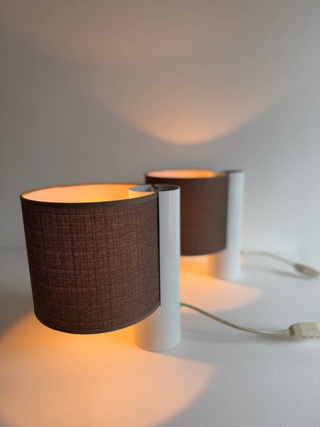 1014.0 Pair Of Vintage Table Lamps, White And Brown, “Slim” By Gramigna For Quattrifolio, 1964 Italy photo