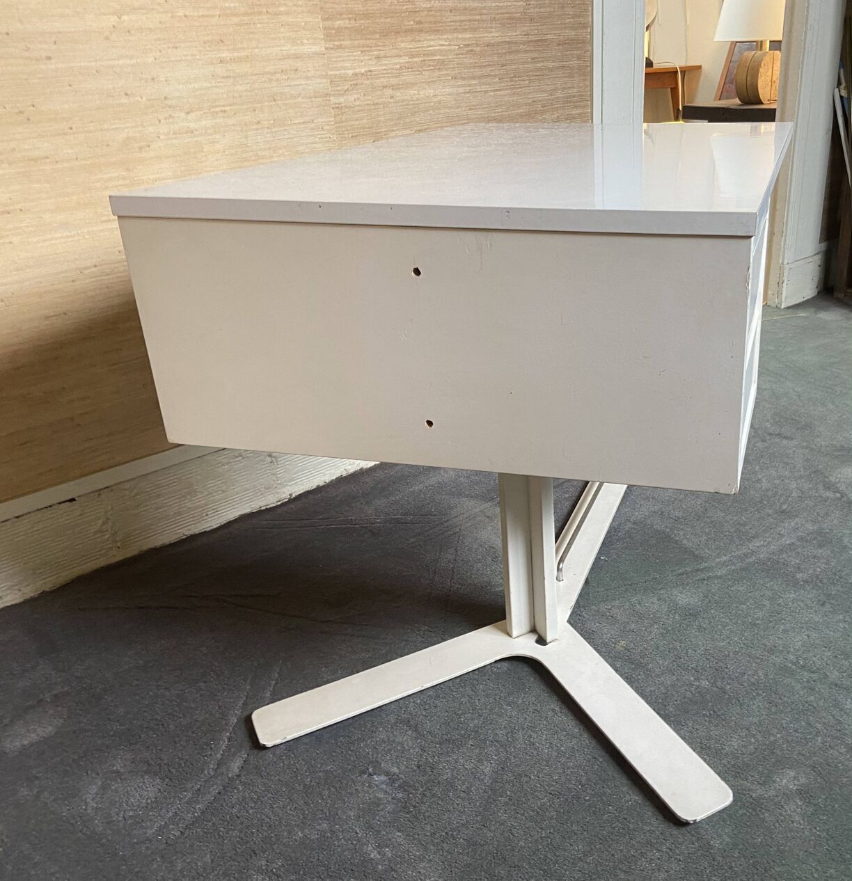 White Melamine Desk Published By Roche&Bobois Around 1970 photo Furniture