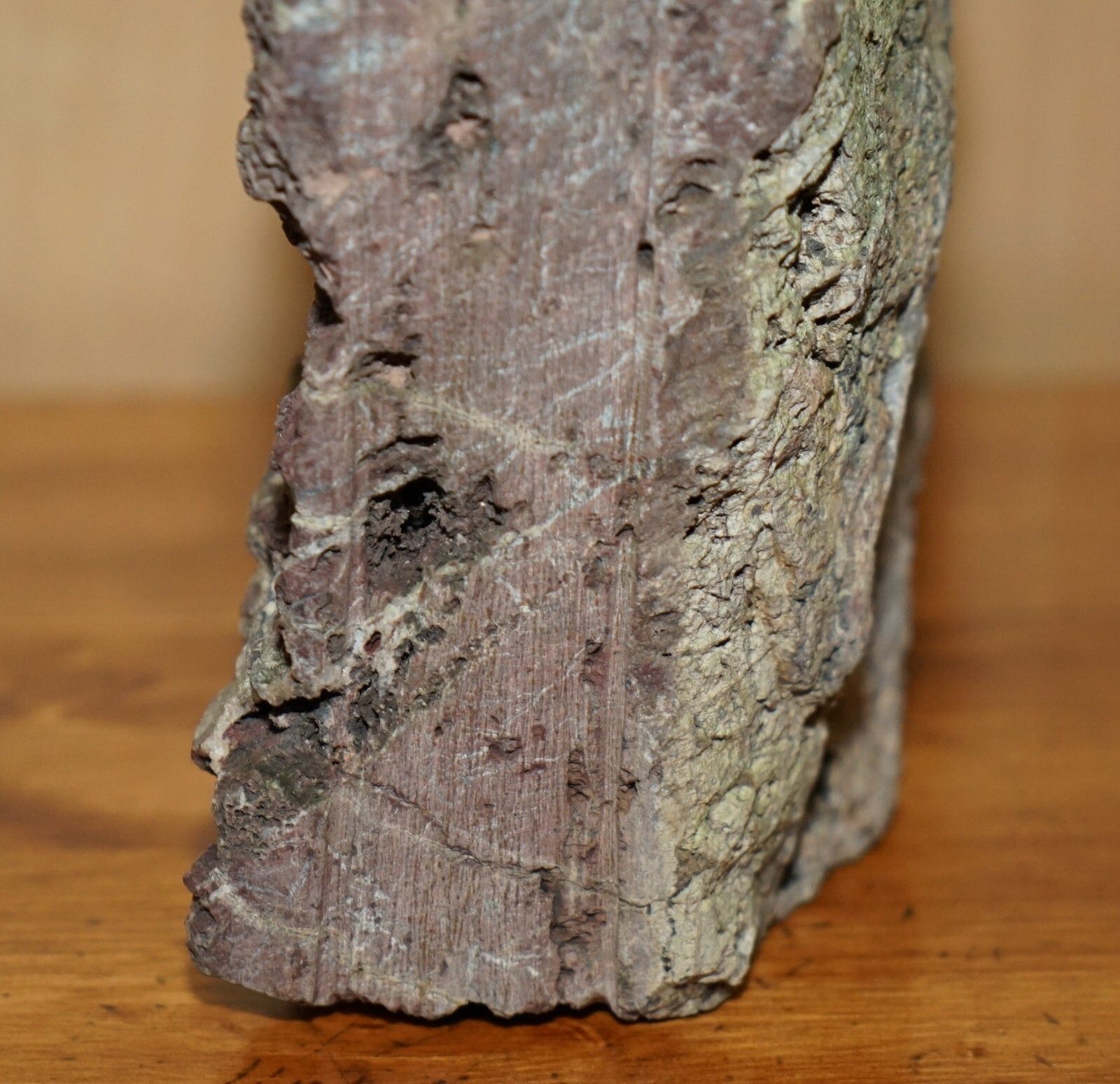 photo vintage Oranely Sulpted Antique Library Book Carved From Rock Of A Very Rustic Part Set
