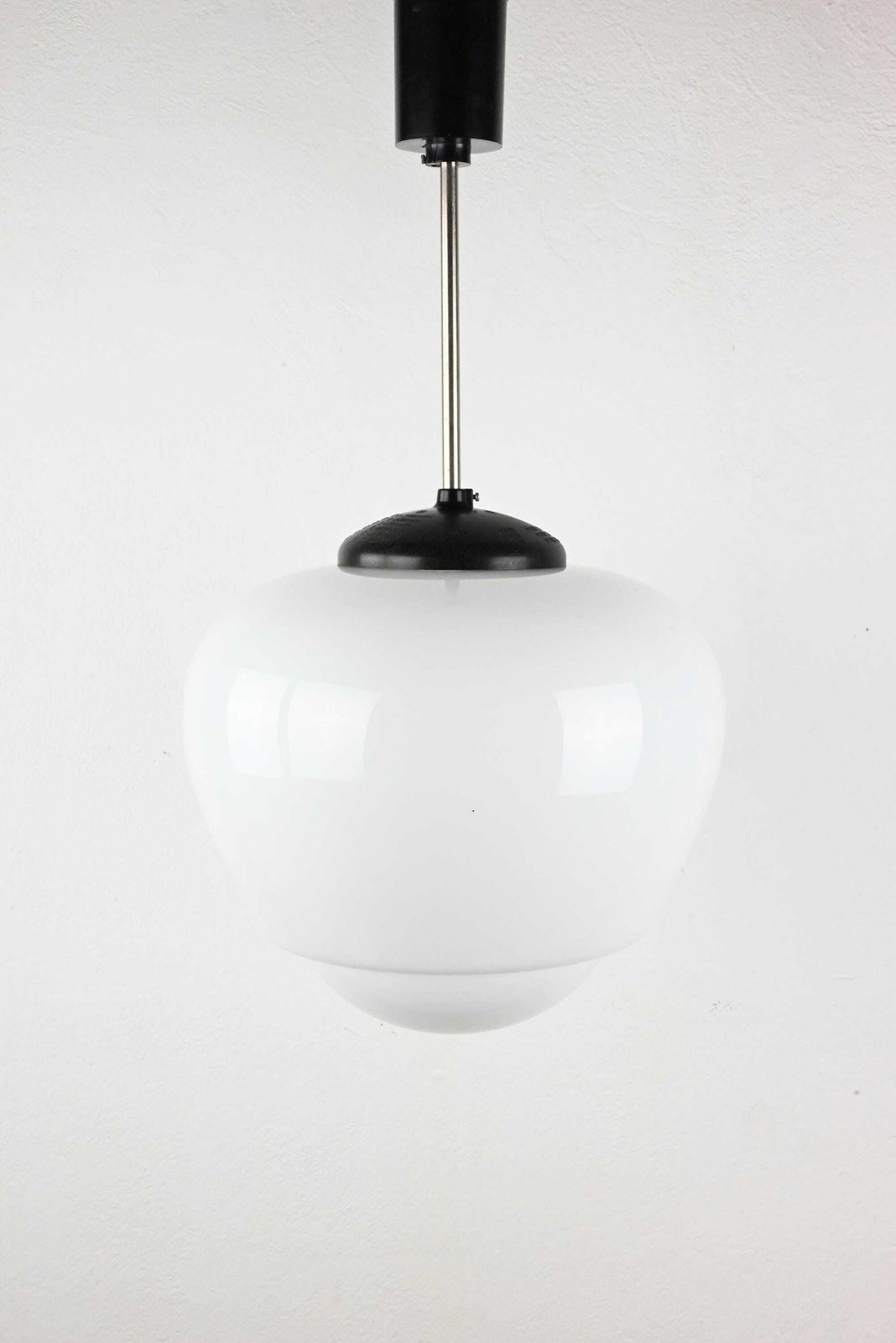 Bakelite Lamp, Bauhaus Pendant Lamp, Bauhaus Lamp, Bauhaus Light, Bauhaus Lighting, Pendant Lighting, Pendant Light, Pendant Lamp photo buy