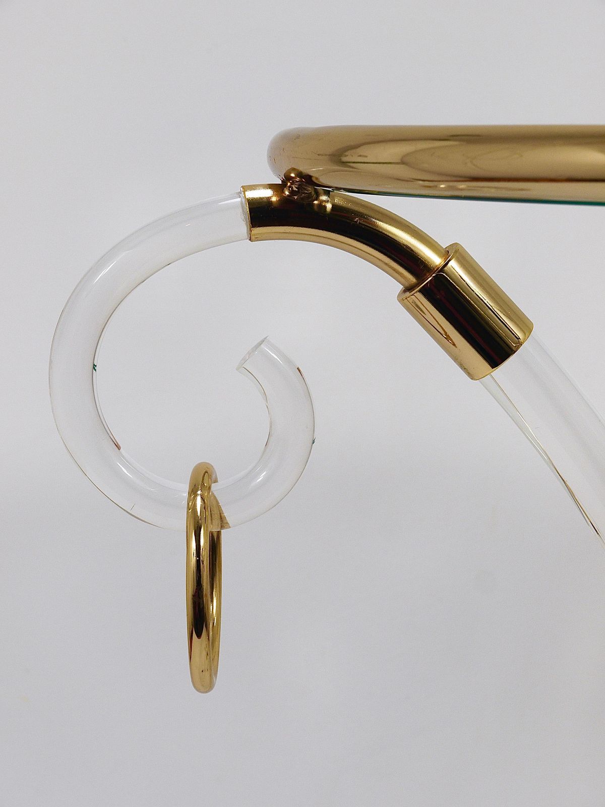 photo vinterior Maison Jansen Style Lucite & Gilt Metal Tripod Coffee Table Pedestal Gueridon