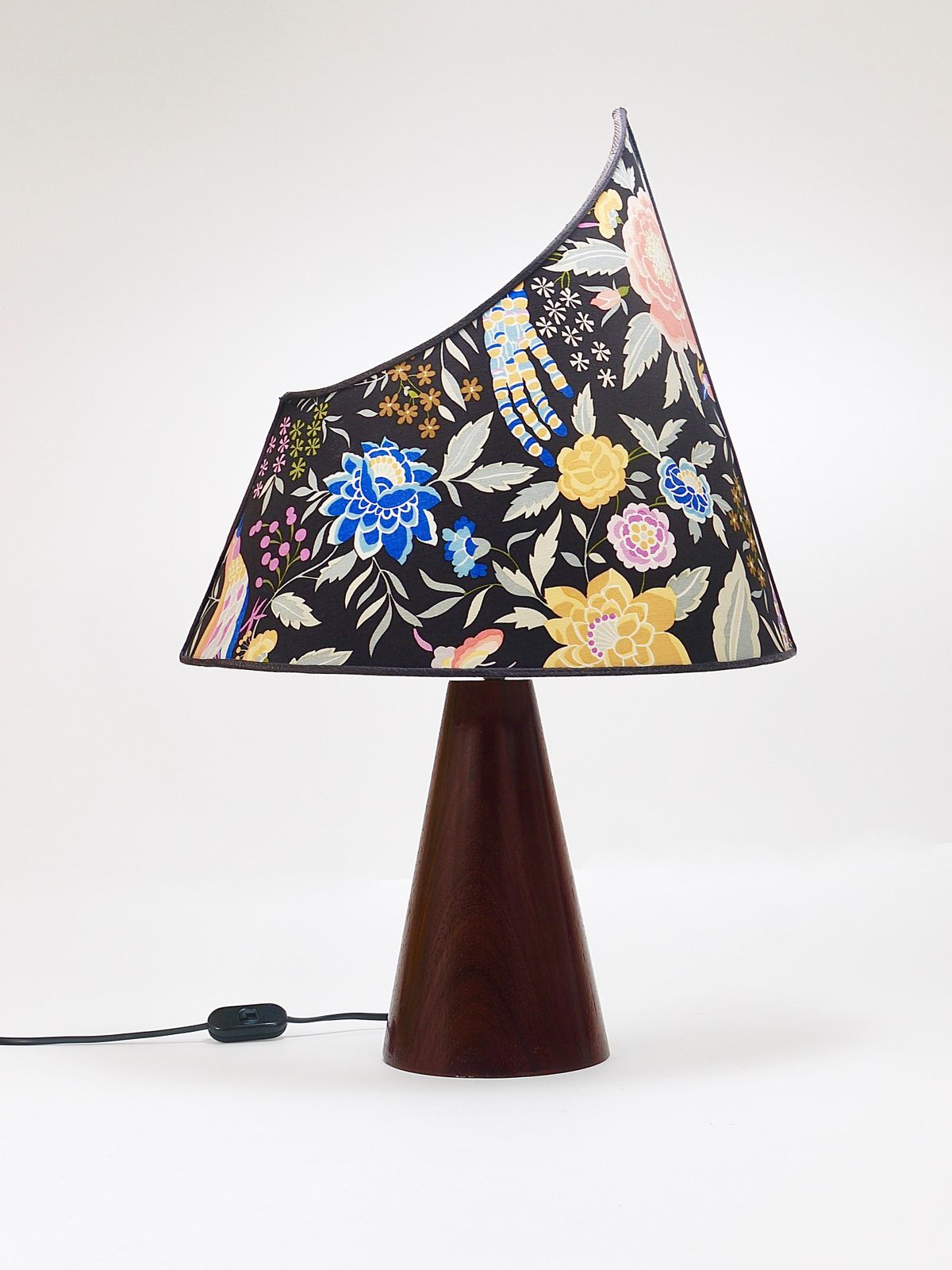 A Pair Missoni Post Modern Table Side Lamps By Massimo Valloto, Italy, 1980s photo Lighting