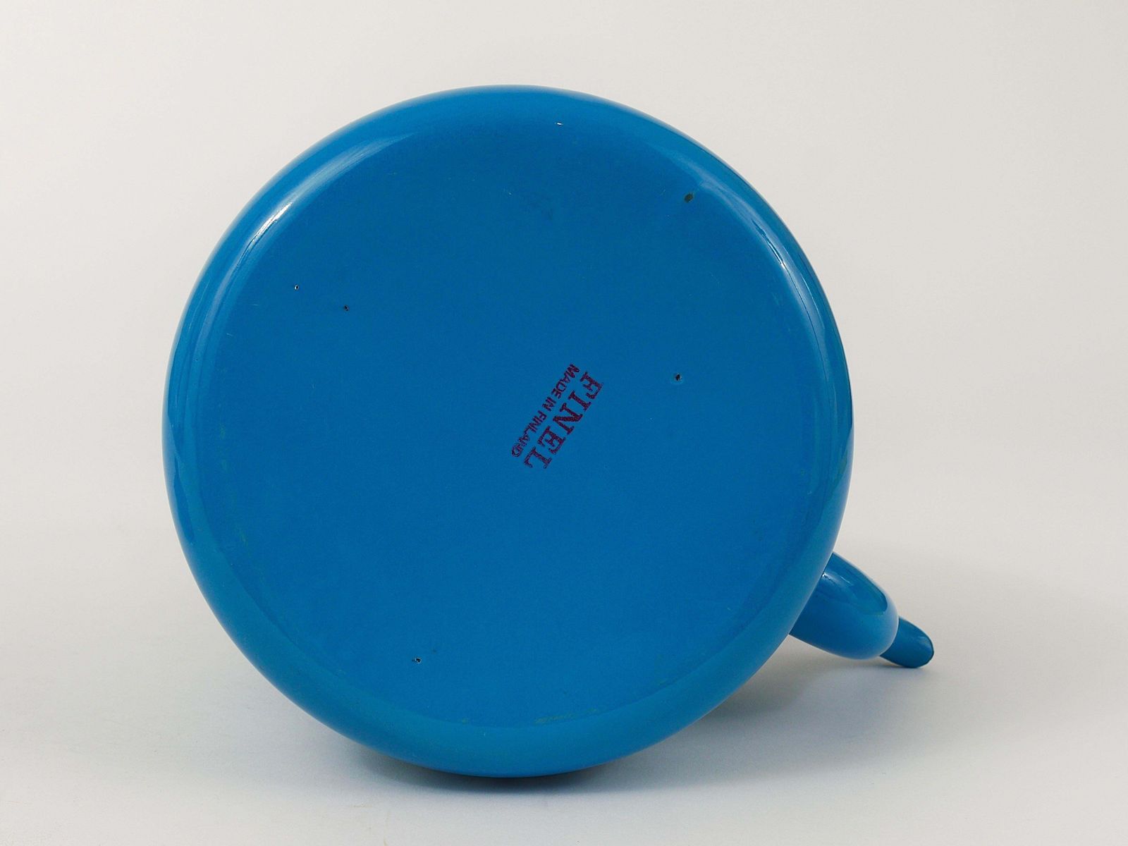 photo furniture Kaj Franck Mid Century Enamel Tea Pot Kettle, Finel Arabia, Finland