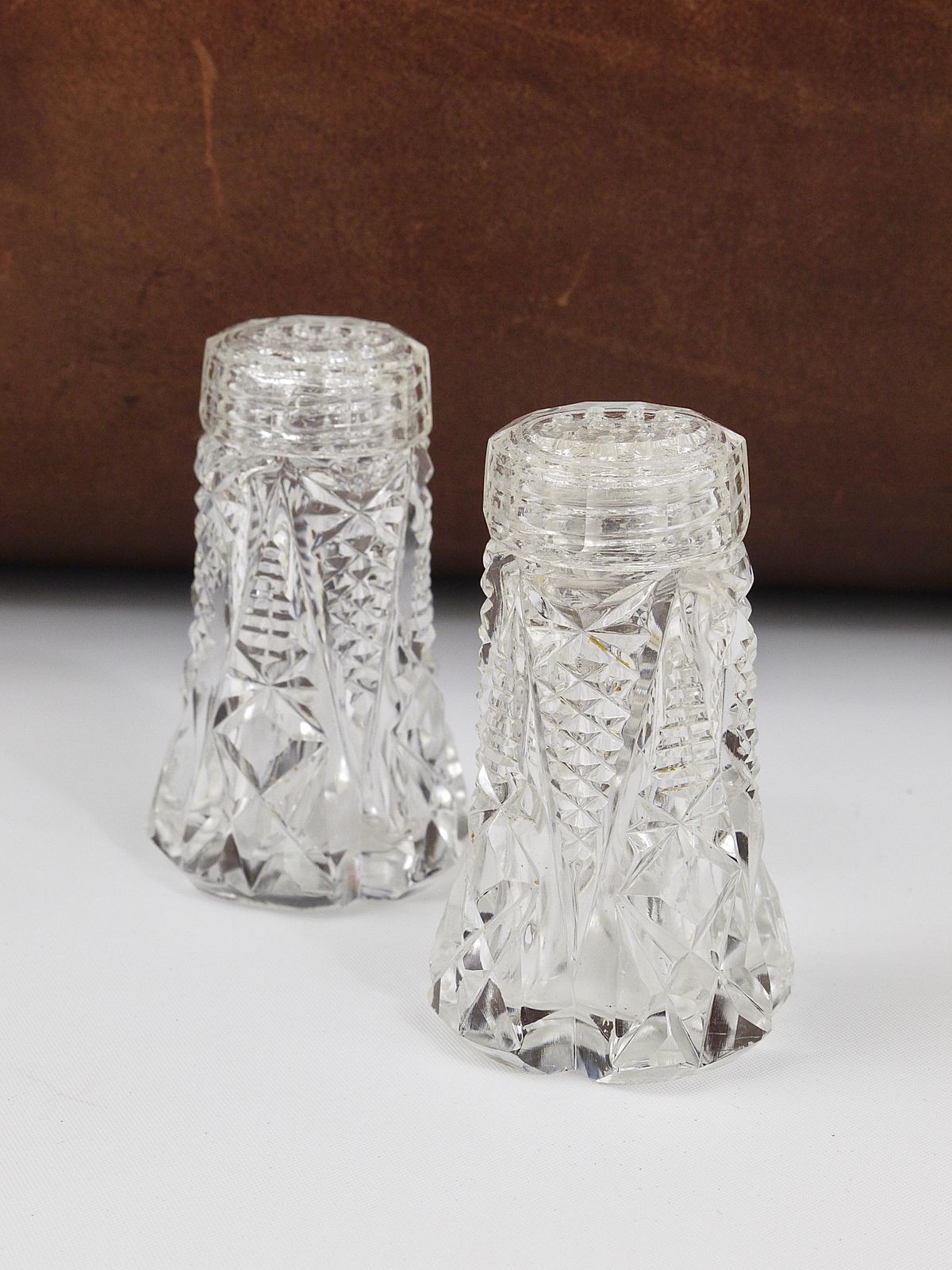 French Art Nouveau Salt & Pepper Shakers, Facetted Crystal Glass From The 1920s photo vinterior