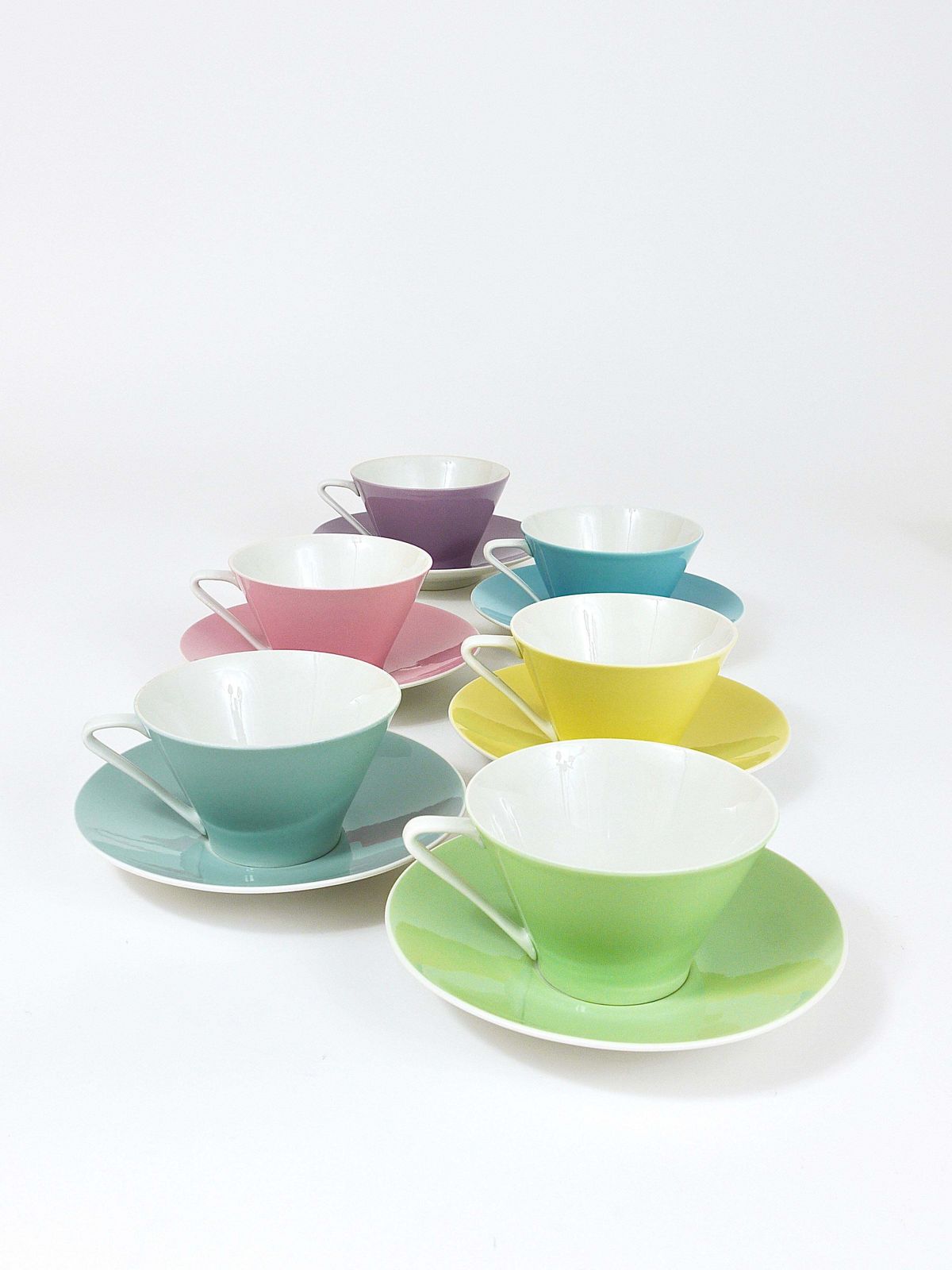6 Midcentury Pastel Daisy Porcelain Coffee Cups, Lilien, Austria, 1950s photo 363.0