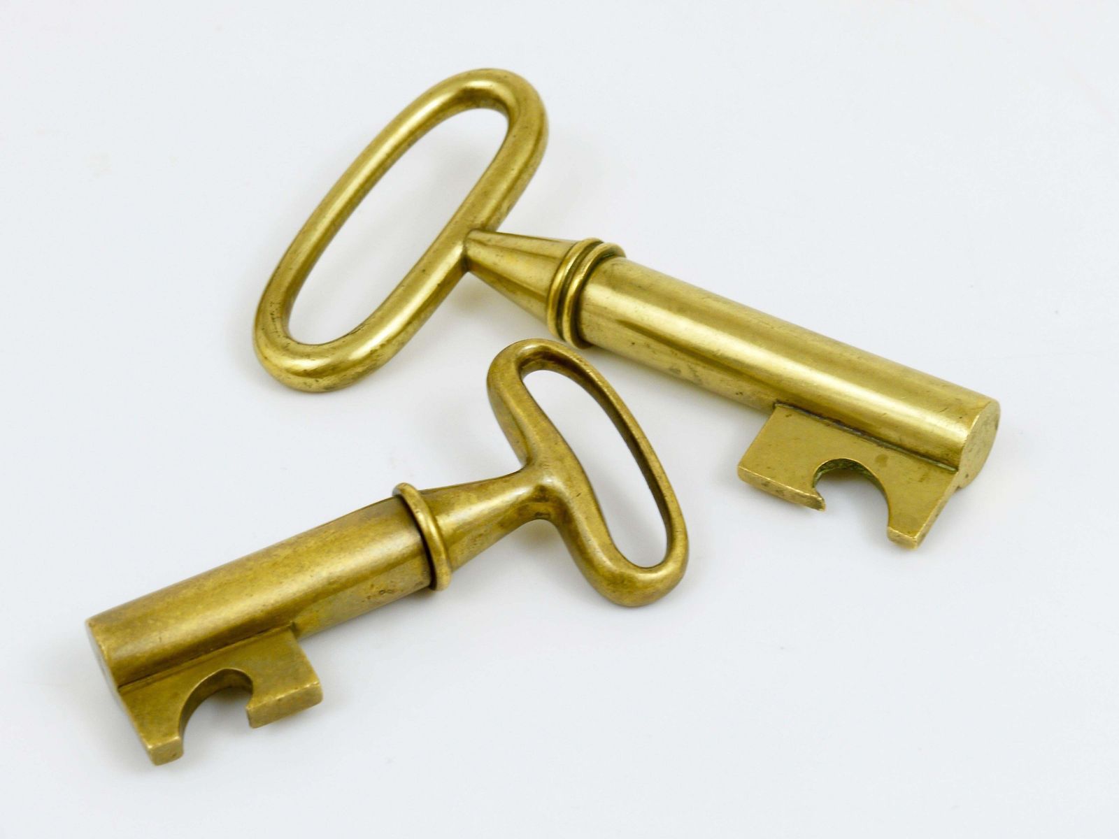 Carl Aubock Big Brass Key Cork Screw, Bottle Opener Paperweight, Austria, 1950s photo vinterior