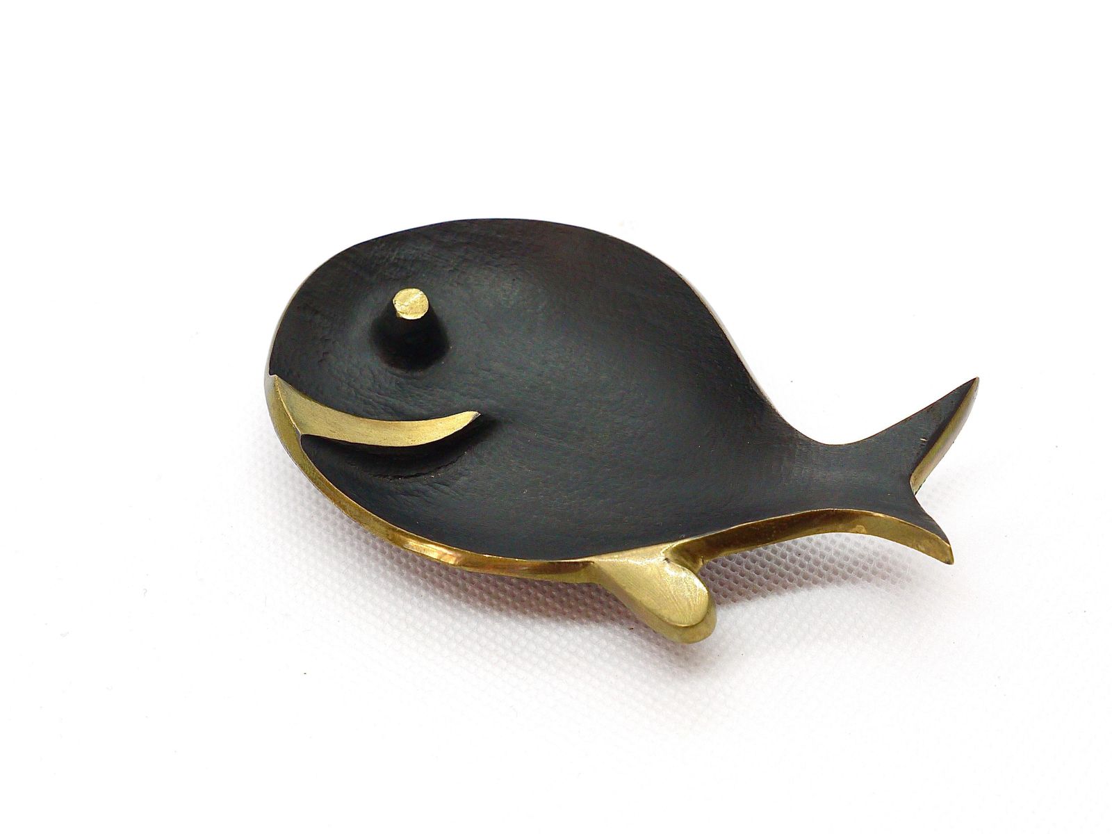 Walter Bosse Fish Midcentury Brass Bowl Or Ashtray, Herta Baller, 1950s photo vintage