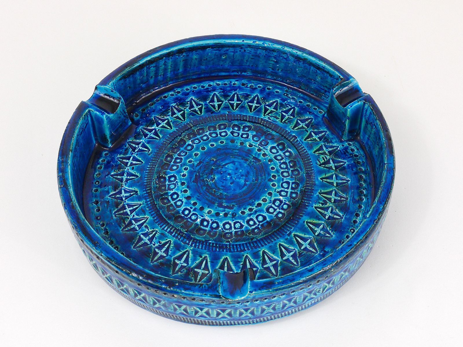 photo furniture Aldo Londi Bitossi Very Large Round Rimini Blue Glazed Midcentury Ashtray, 1950s