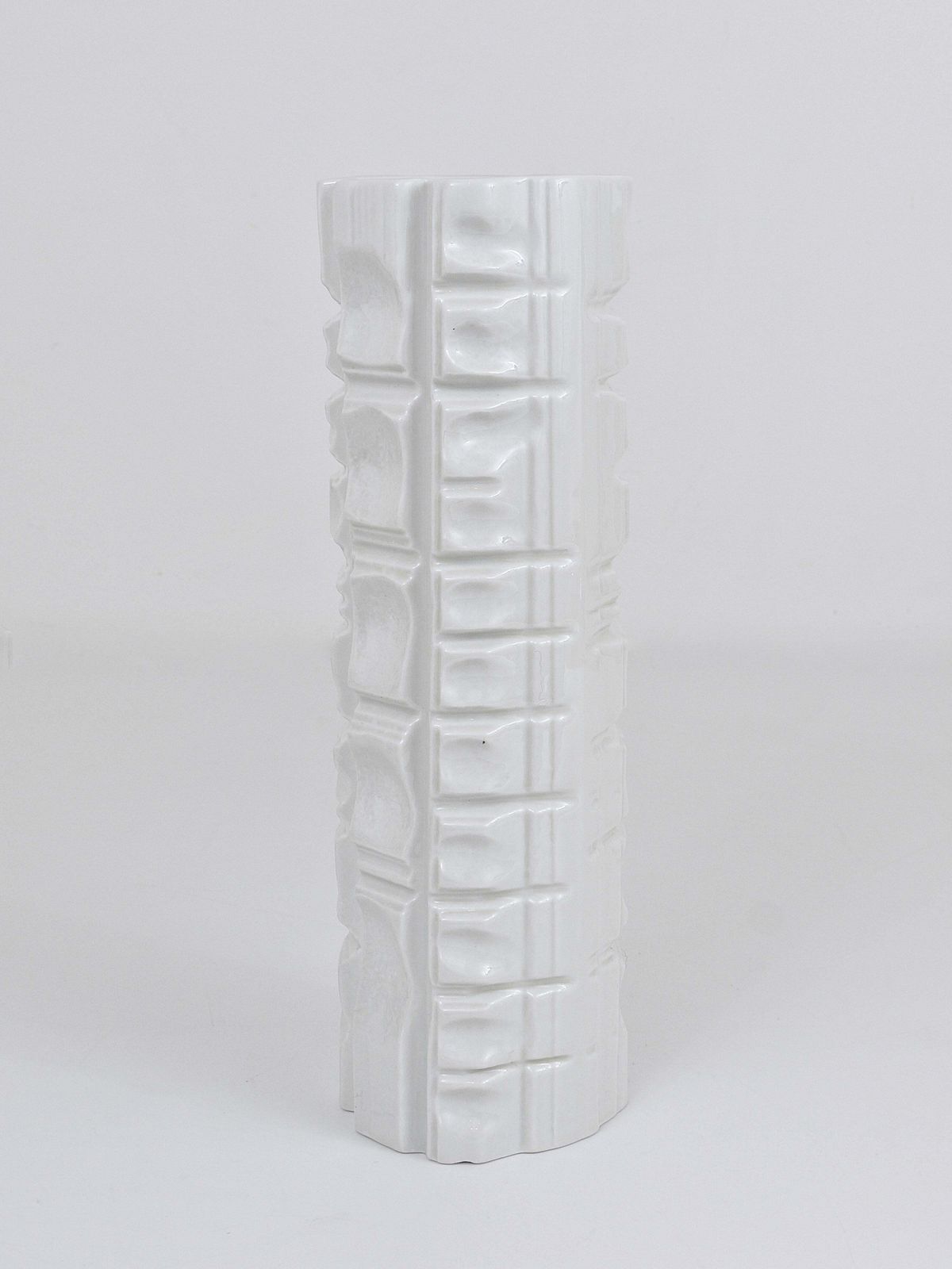 Rosenthal Germany Op Art Huge White Relief Porcelain Vase, 1960s photo vinterior
