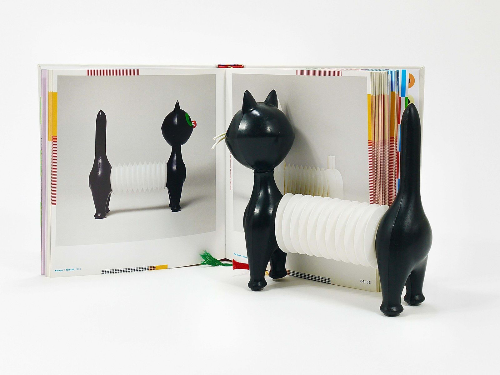 Libuse Niklova Accordion Squeaky Toy Cat „Tomcat“ By Fatra, Czechoslovakia 1960s photo for sale