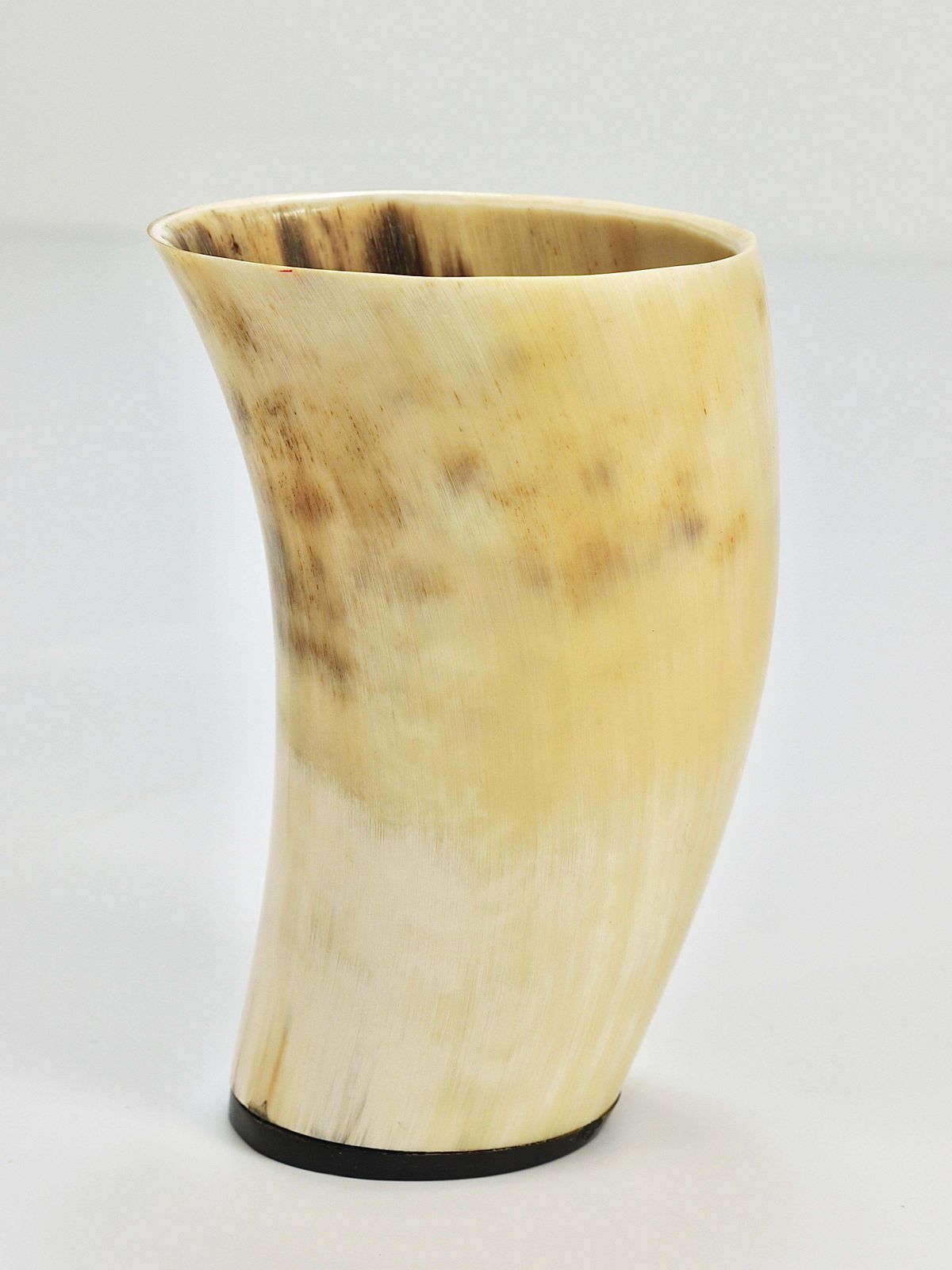 photo vintage Two Carl Aubock Mid Century Horn Desk Pen & Pencil Holder Cups, Austria, 1950s