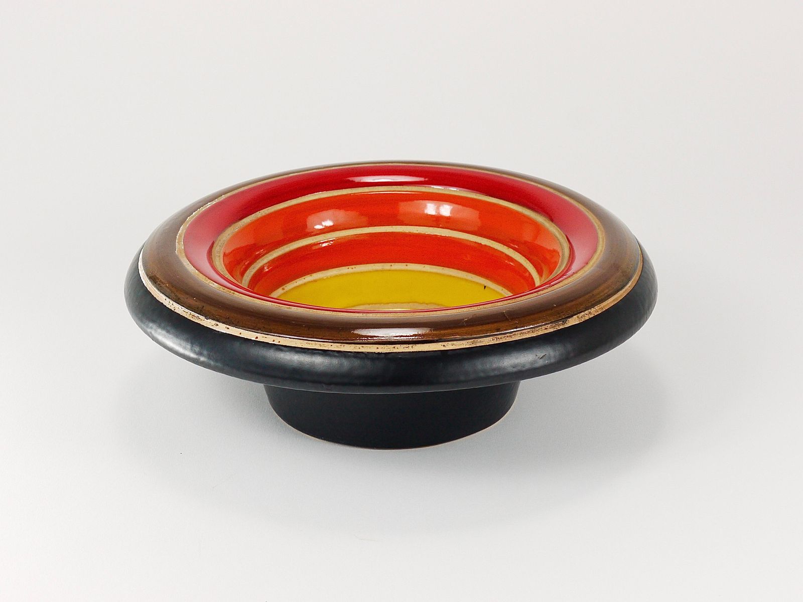 1532.0 Aldo Londi Bitossi Striped Mid Century Ceramic Centerpiece Bowl, Italy, 1960s photo