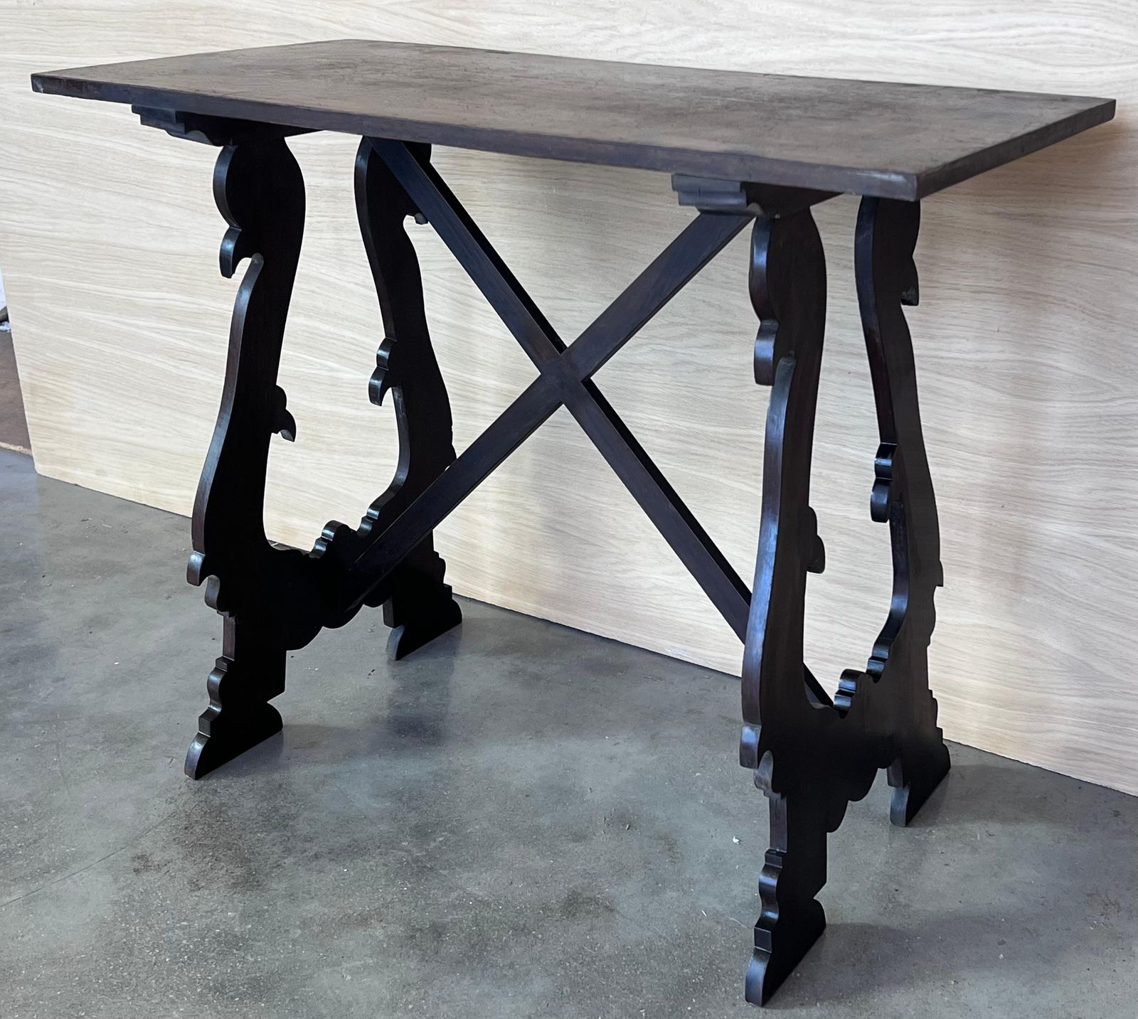 Table d'appoint baroque espagnole ébonisée, pieds en lyre, XIXe siècle photo 2110.0
