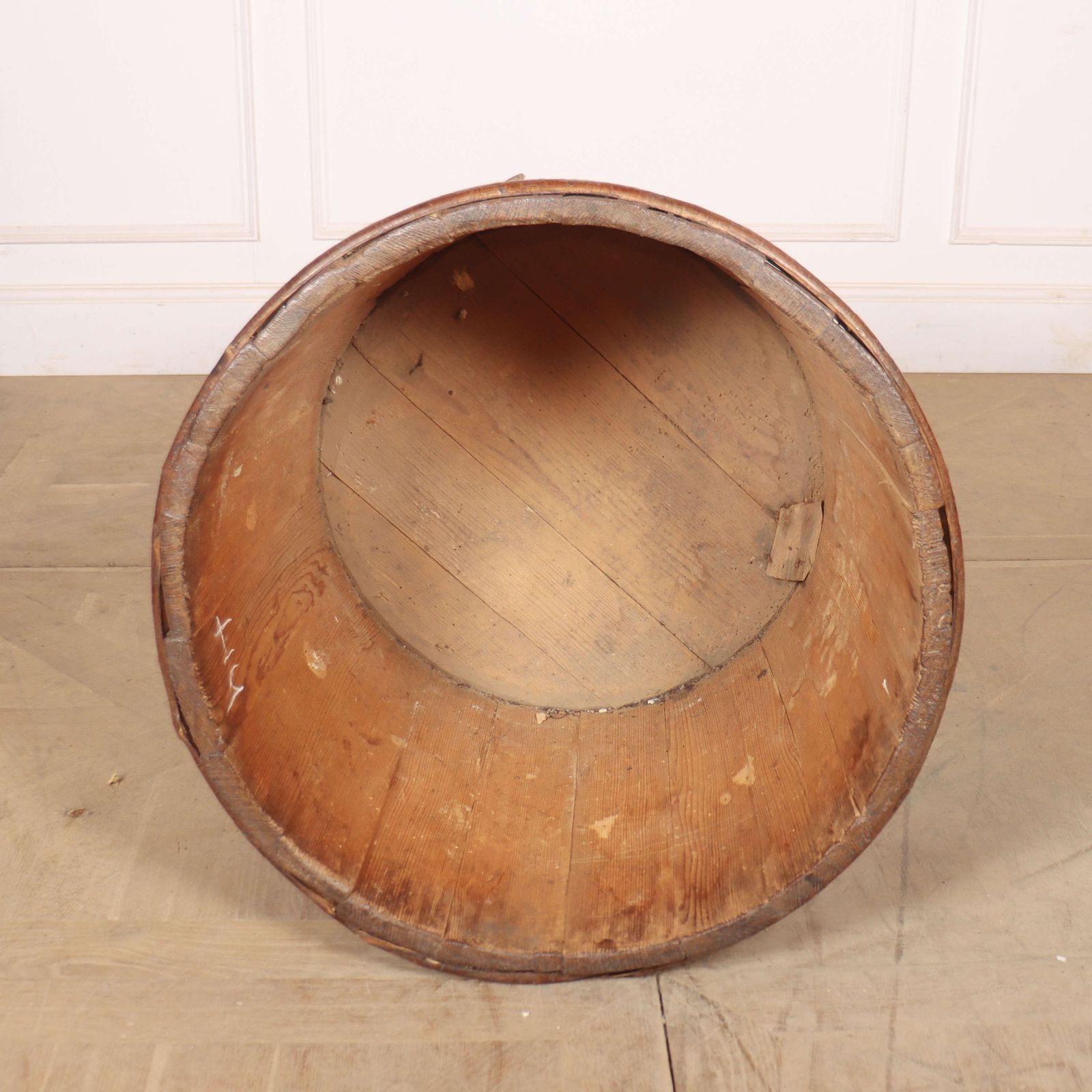 19th Century French Wooden Log Bin photo vinterior