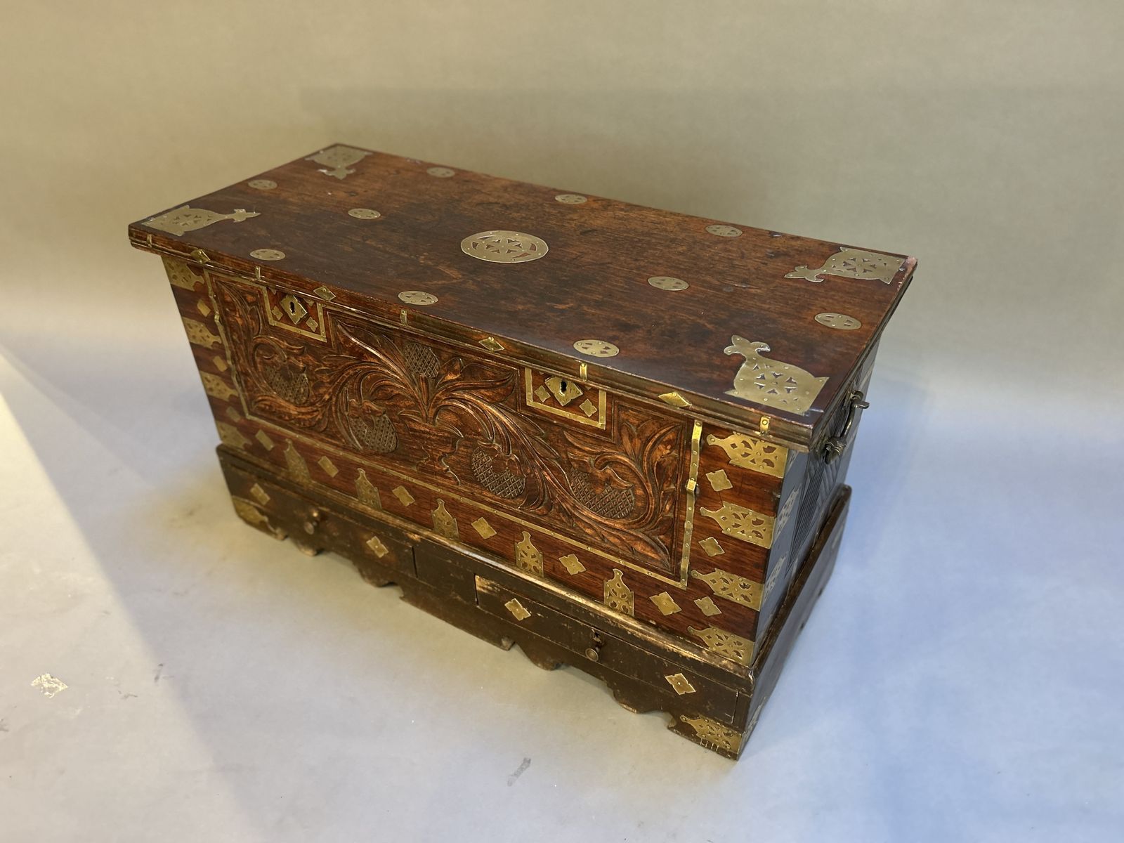 C19h Hardwood Zanzibar Chest