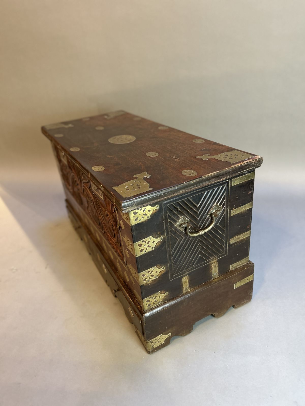 C19h Hardwood Zanzibar Chest photo furniture