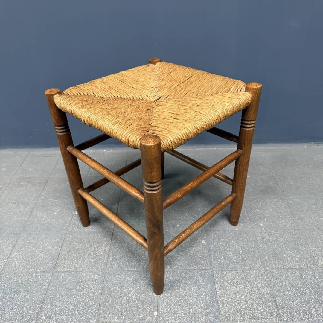photo vintage Set Nederlandse Beukenhouten Krukken Met Bekleding Met Paspelrand