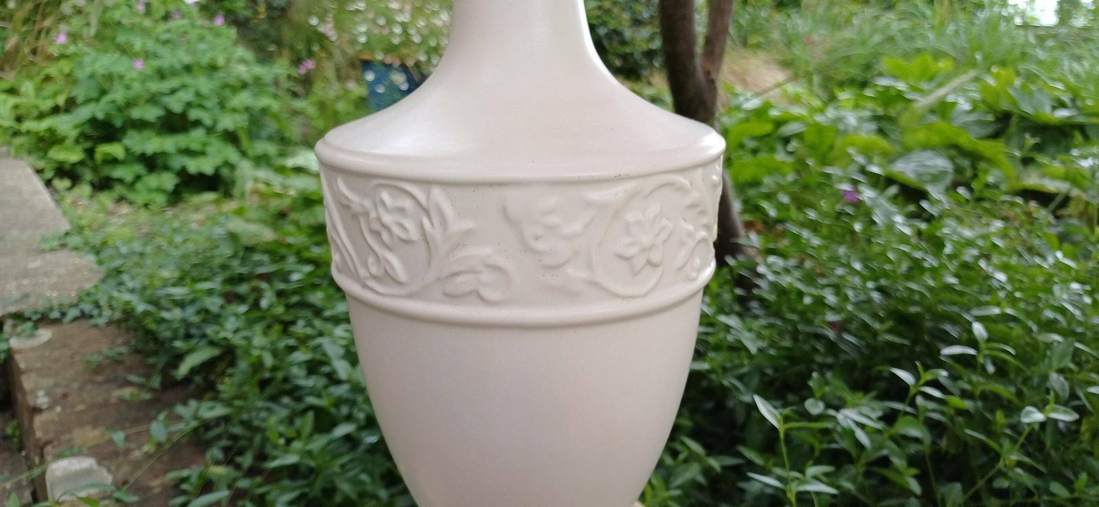 Vintage Light Cream Marks And Spencer Large Ceramic Table Lamp Working. photo Lighting