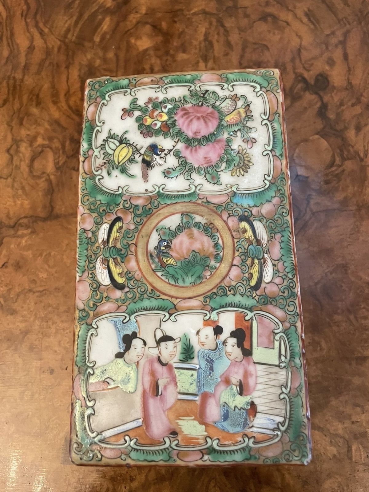 895.0 Antique 19th Century Quality Chinese Famille Rose Canton Lidded Pen Box photo