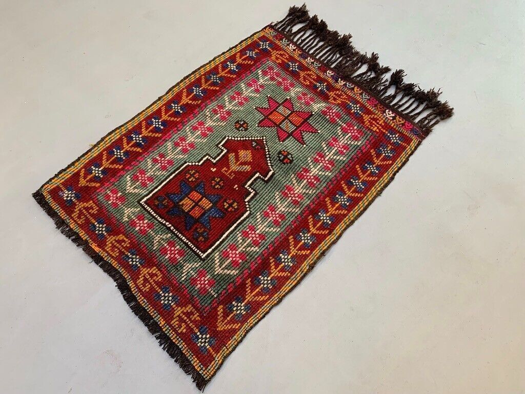Small Vintage Turkish Kilim Rug 116x89 Cm Wool Kelim photo for sale