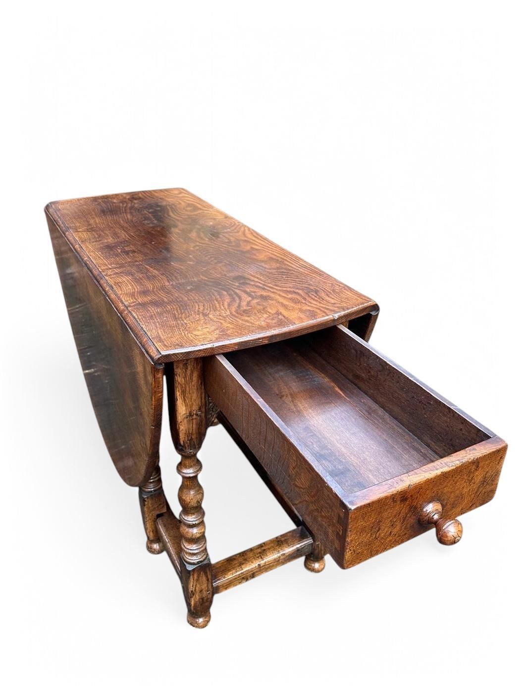 Antique Eighteenth Century Walnut And Oak Gateleg Table / Single Drawer And Gate Leg Drop Leaf C1750 / Seats 4 6 photo vinterior