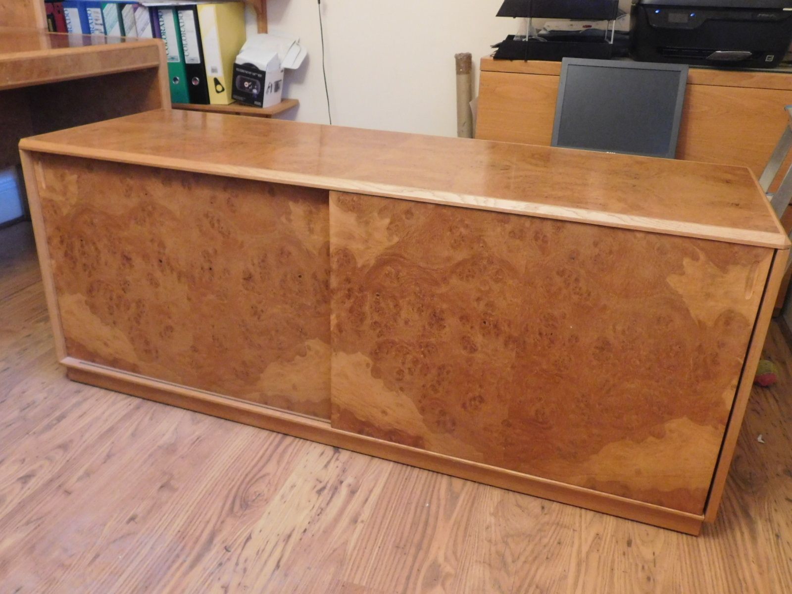 Hk Designs Bird's Eye Maple Ambassador Chairman's Desk Set By Howard Keith. photo vintage