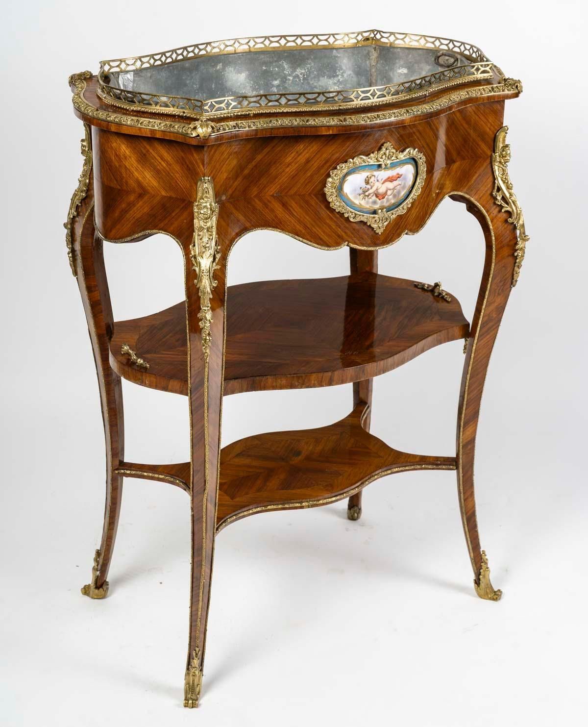 Planter In Marquetry, 19th Century, Napoleon III Period. photo vinterior