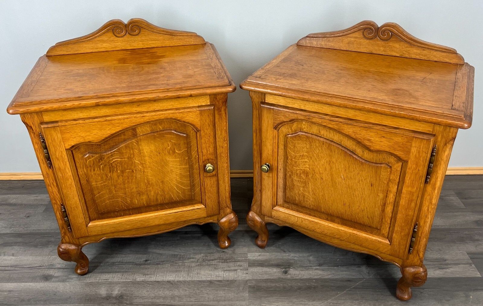 Bedside Tables Pair French Oak Louis XVI Vintage Nightstands Cabinets Lot 3519