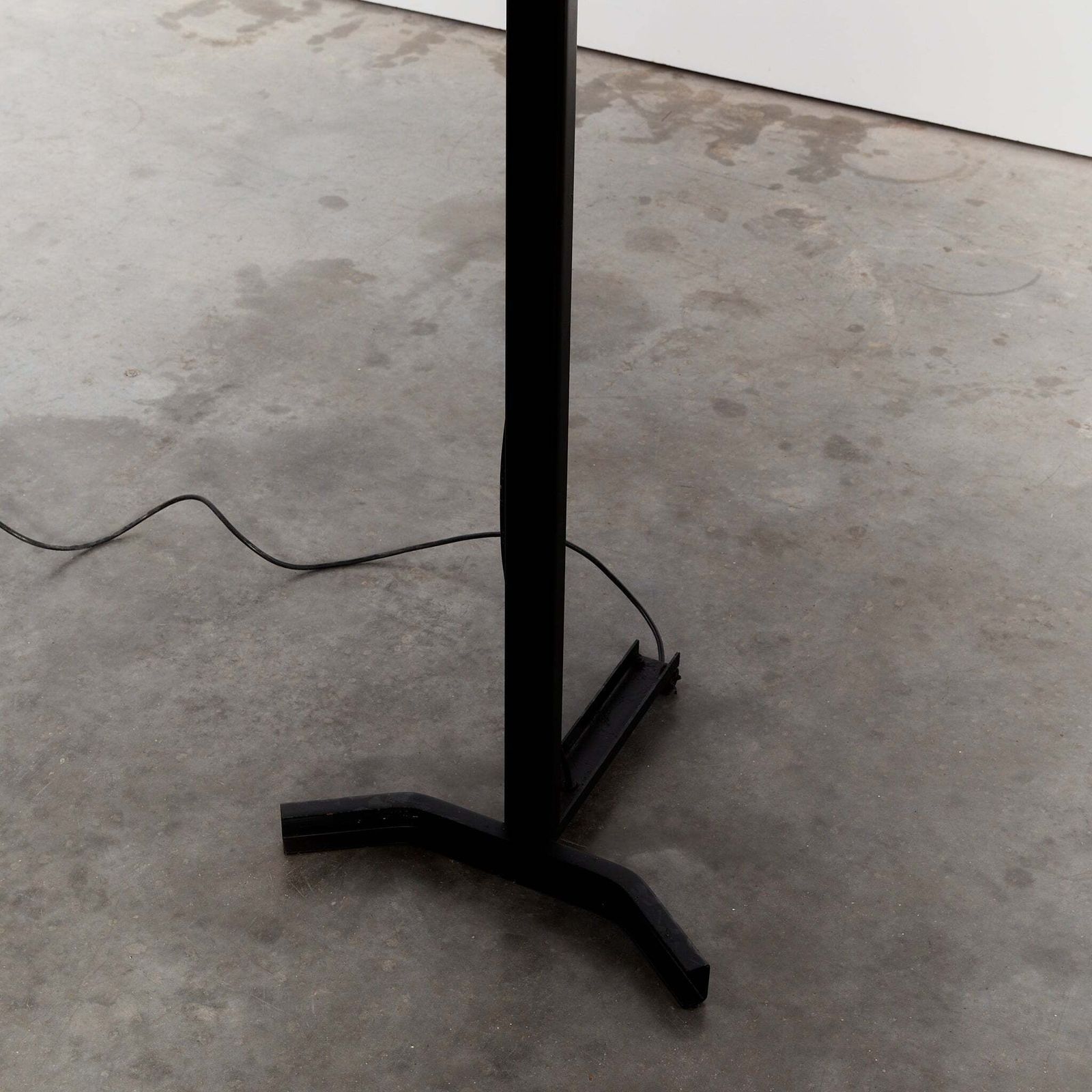 Sirio T Floor Lamp By Kazuhide Takahama For Sirrah photo Lighting