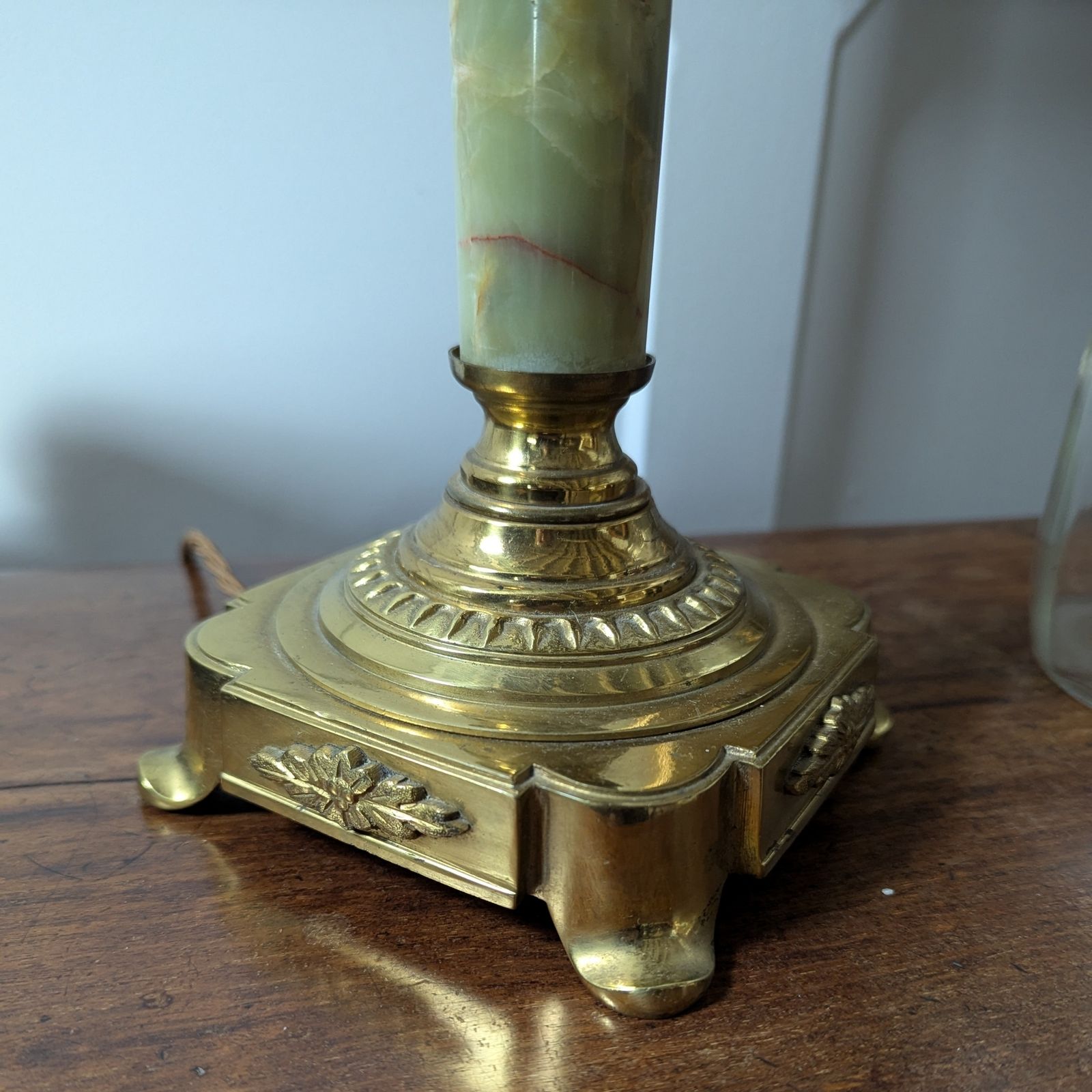 Late Victorian/Early 20th Century Corinthian Column Green Onyx And Brass Lamp photo 220.0