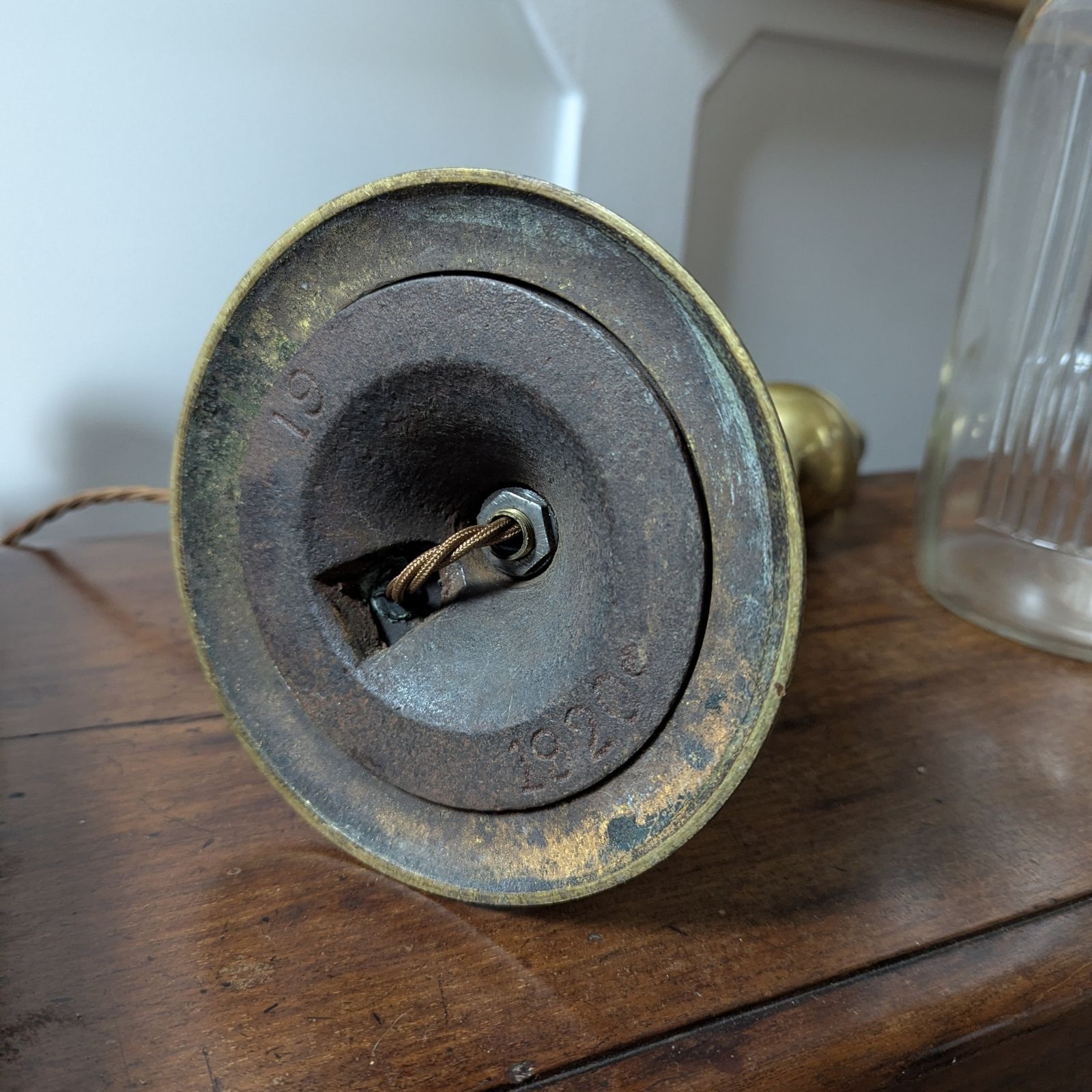 Early 20th Century Brass Lamp Of Baluster Form – Stamped 1920 photo vinterior