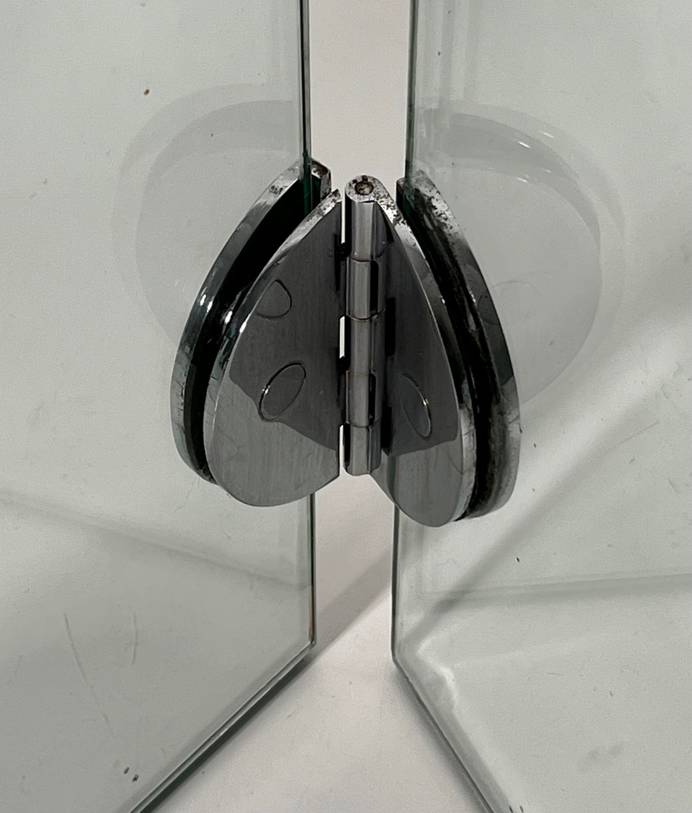 photo vintage Exceptional Firewall With 6 Glass Panels And Chrome Hinges In The Taste Of Robert Mallet Stevens