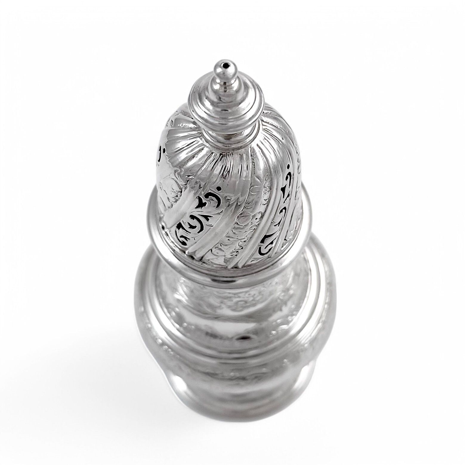 George II Sterling Silver Pepper Pot /Sugar Sifter / Muffineer, Samuel Wood 1744 photo vintage