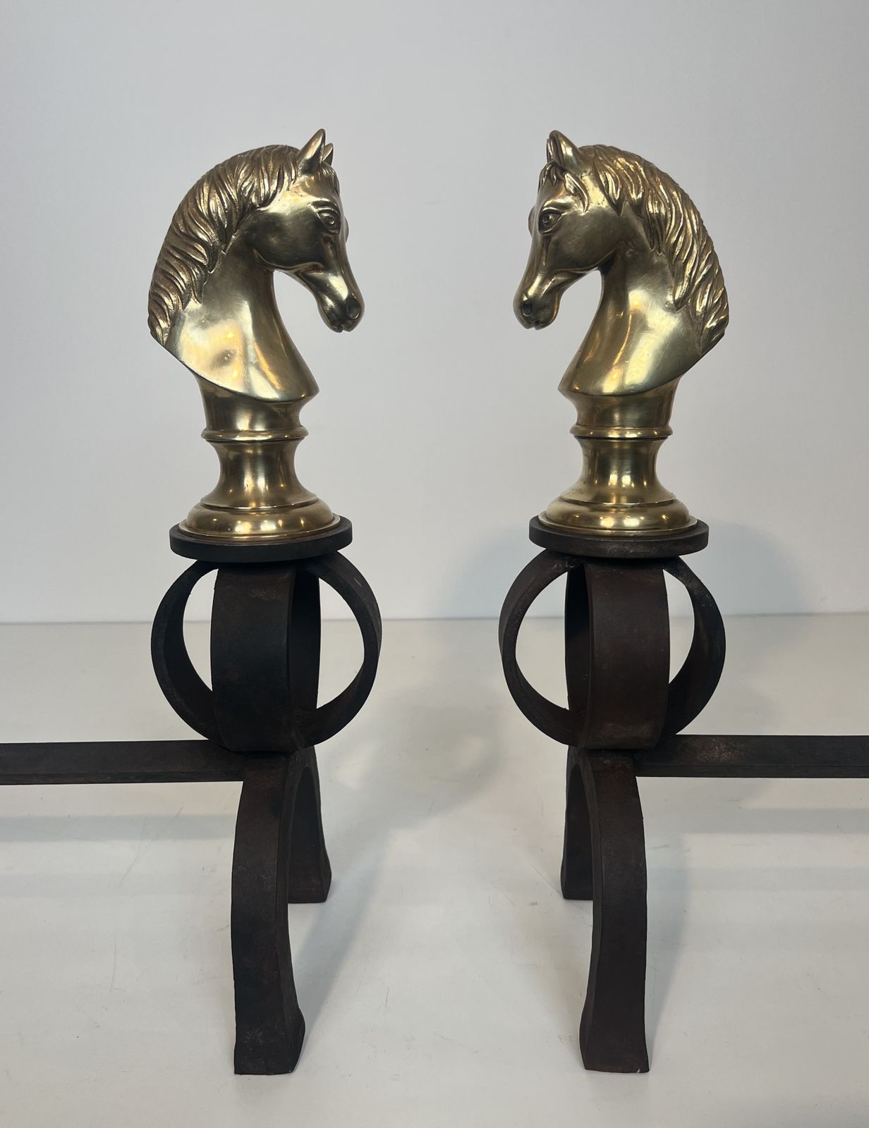 photo vintage Important Pair Of Bronze And Wrought Iron Andirons Representing Horses' Heads