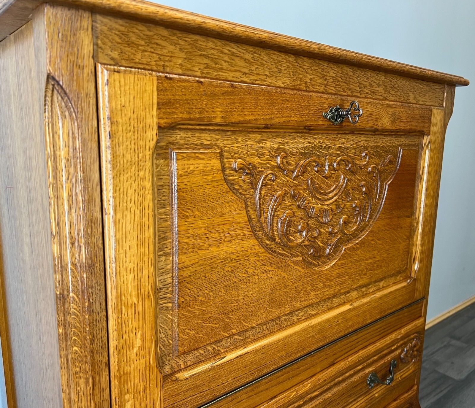 Amazing  Sideboard / Cabinet / Cupboard  Vintage French Louis XIV (Lot 3526) photo vinterior