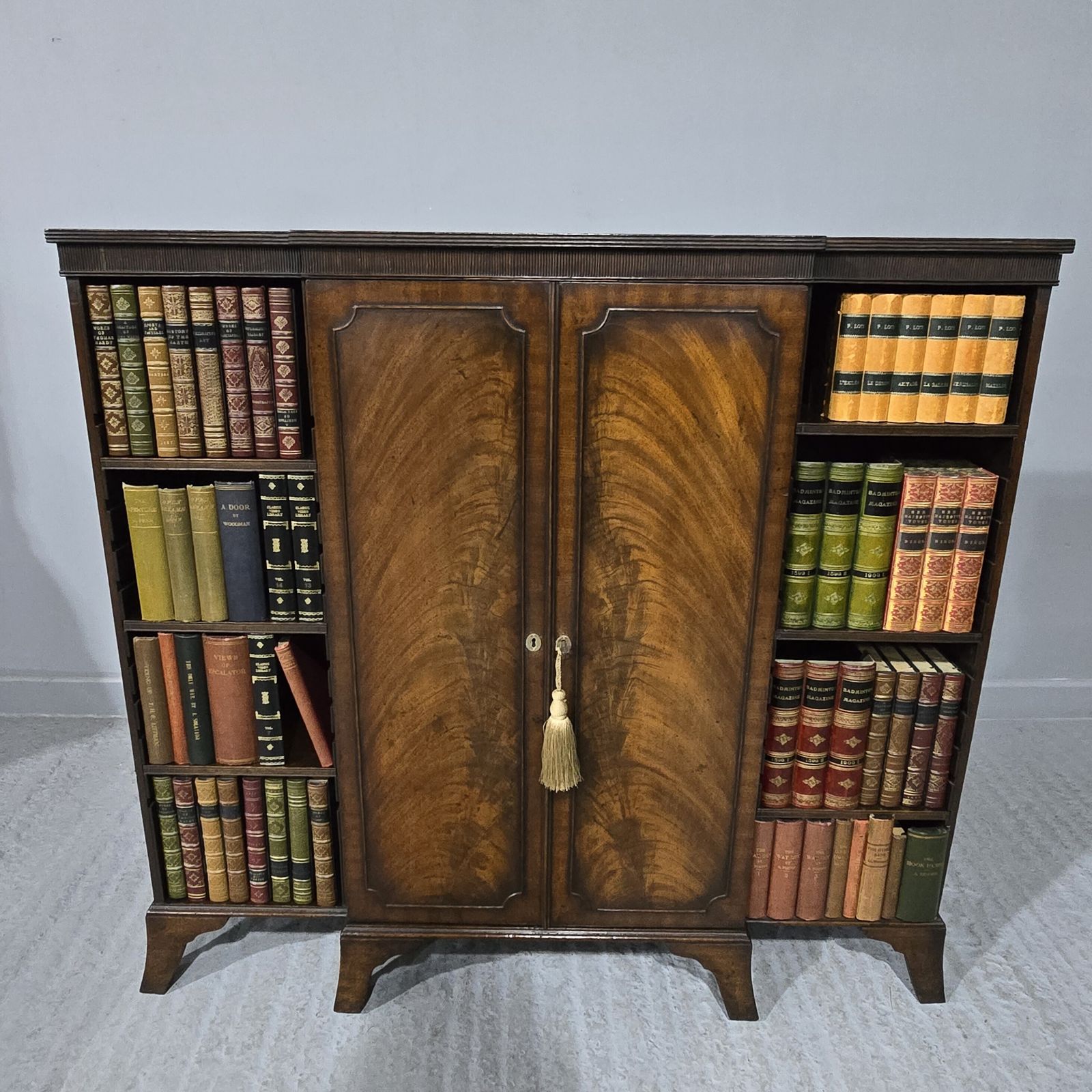 Top Quality Mahogany Breakfront Bookcase Of Small Proportions