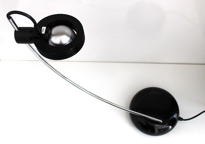 Meblo Guzzini Table Lamp By Bruno Gecchelin / Model Wing / Original / Iconic Lamp / Italian Desk Lamp 70s photo furniture