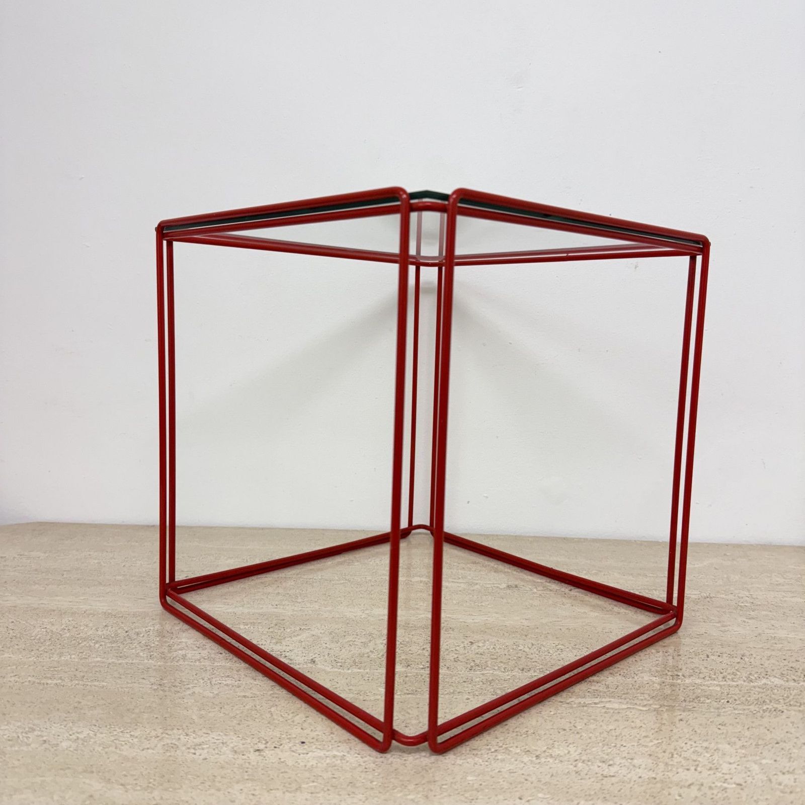 photo furniture Max Sauze Isocele Bijzettafel, Jaren 1970