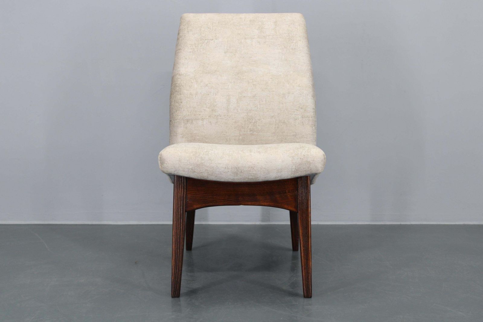 photo furniture 1970s Set Of Eight Restored Dining Chairs, Czechoslovakia