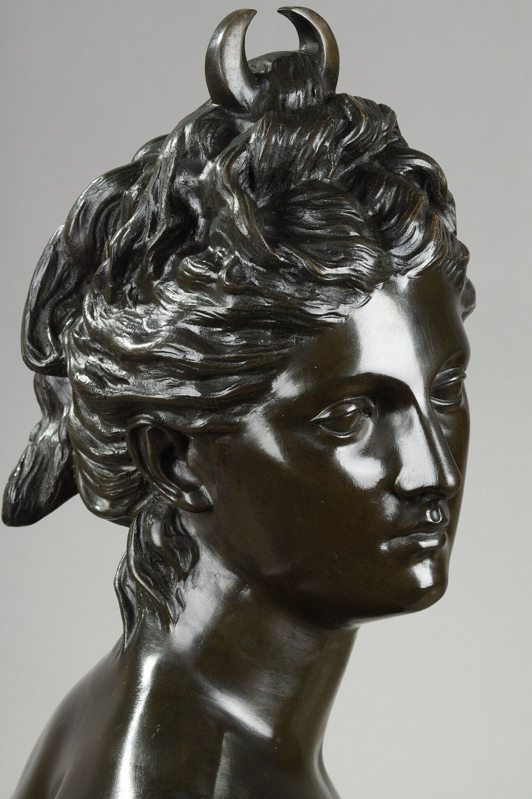 photo vinterior Bust In Bronze Of "Diane Chasseresse" After Houdon