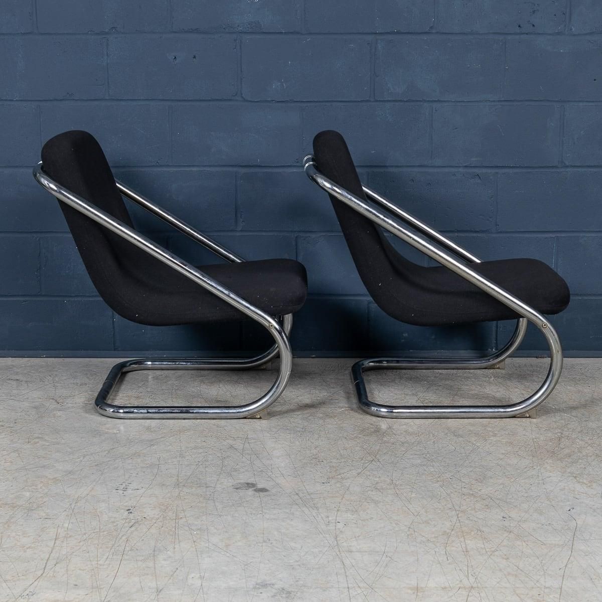 20th Century Italian Pair Of Tubular Framed Lounge Chairs C.1980 photo vinterior