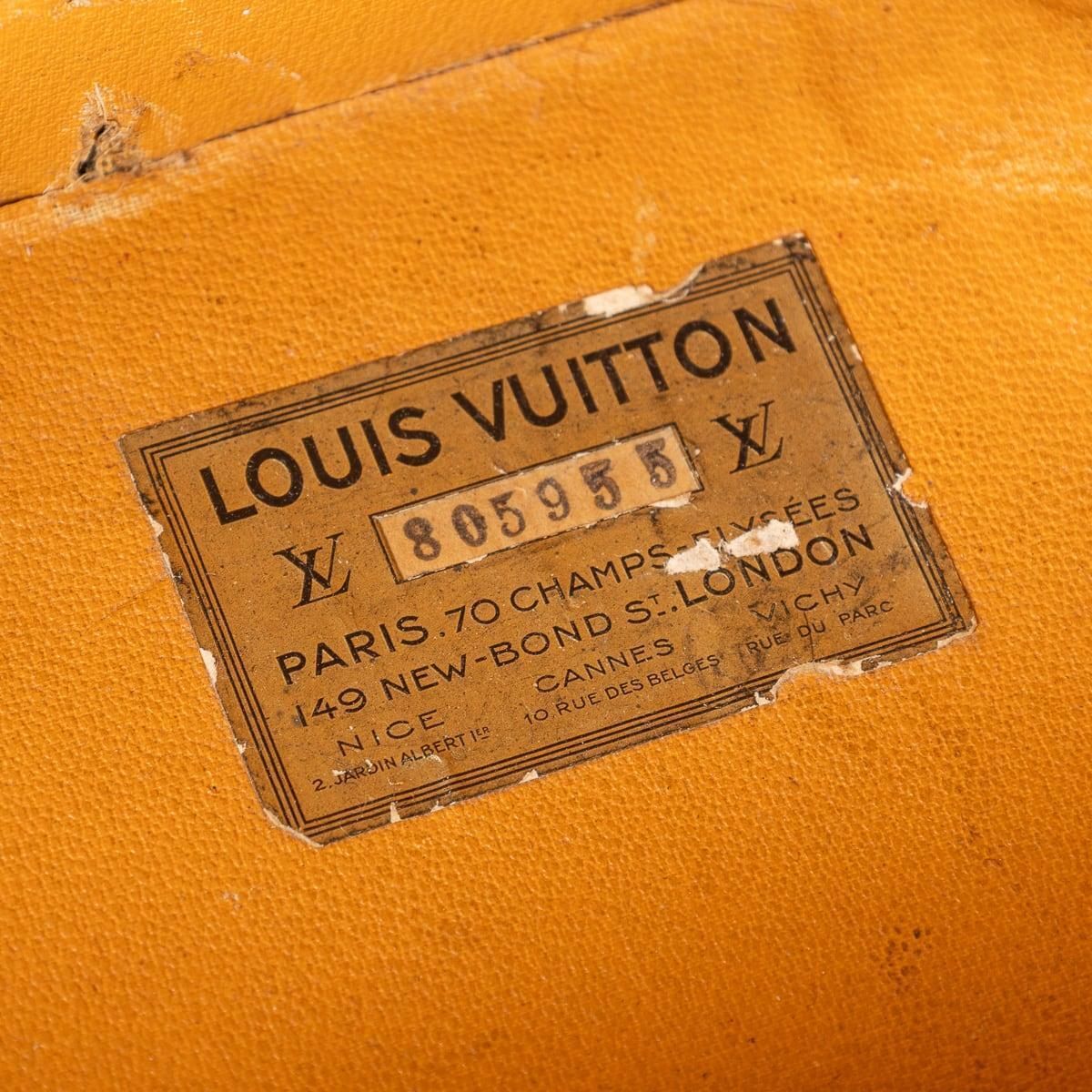 18995.0 20th Century Louis Vuitton Wardrobe Trunk In Monogram Canvas, France C.1950 photo