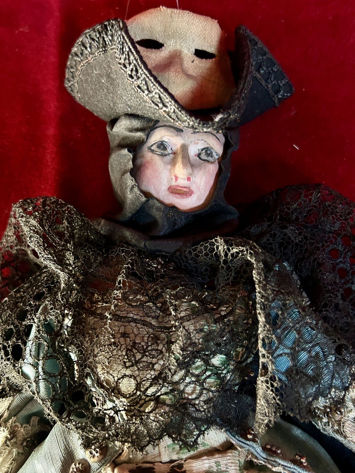 photo buy Very Rare Museum Quality Collection Of 16 Venetian Marionette Puppets From 18th Century Commedia Dell’arte Theatre Venice