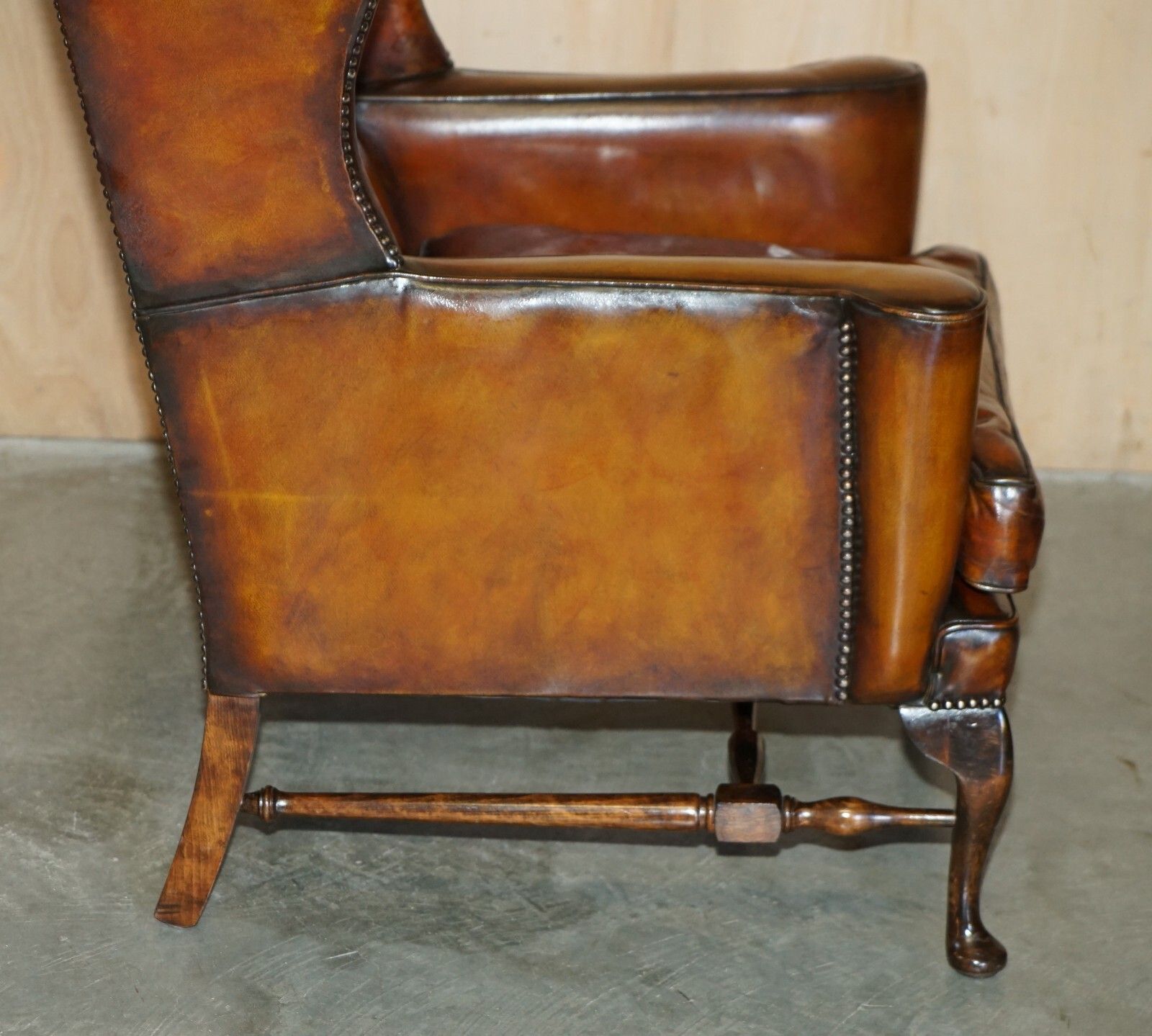 6750.0 Pair Of William Morris Chesterfield Tufted Wingback Brown Leather Armchairs photo