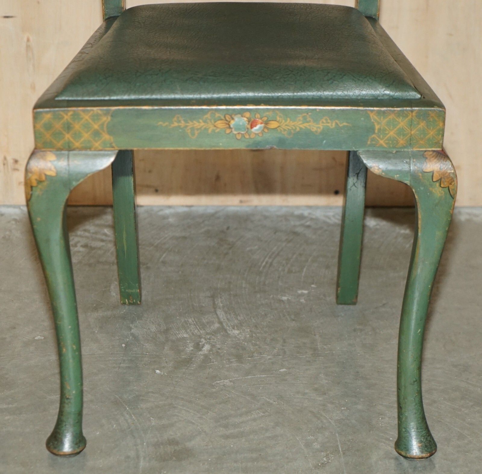photo furniture Pair Of Antique Painted Finish Chinese Export Chinoiserie Green Side Chairs