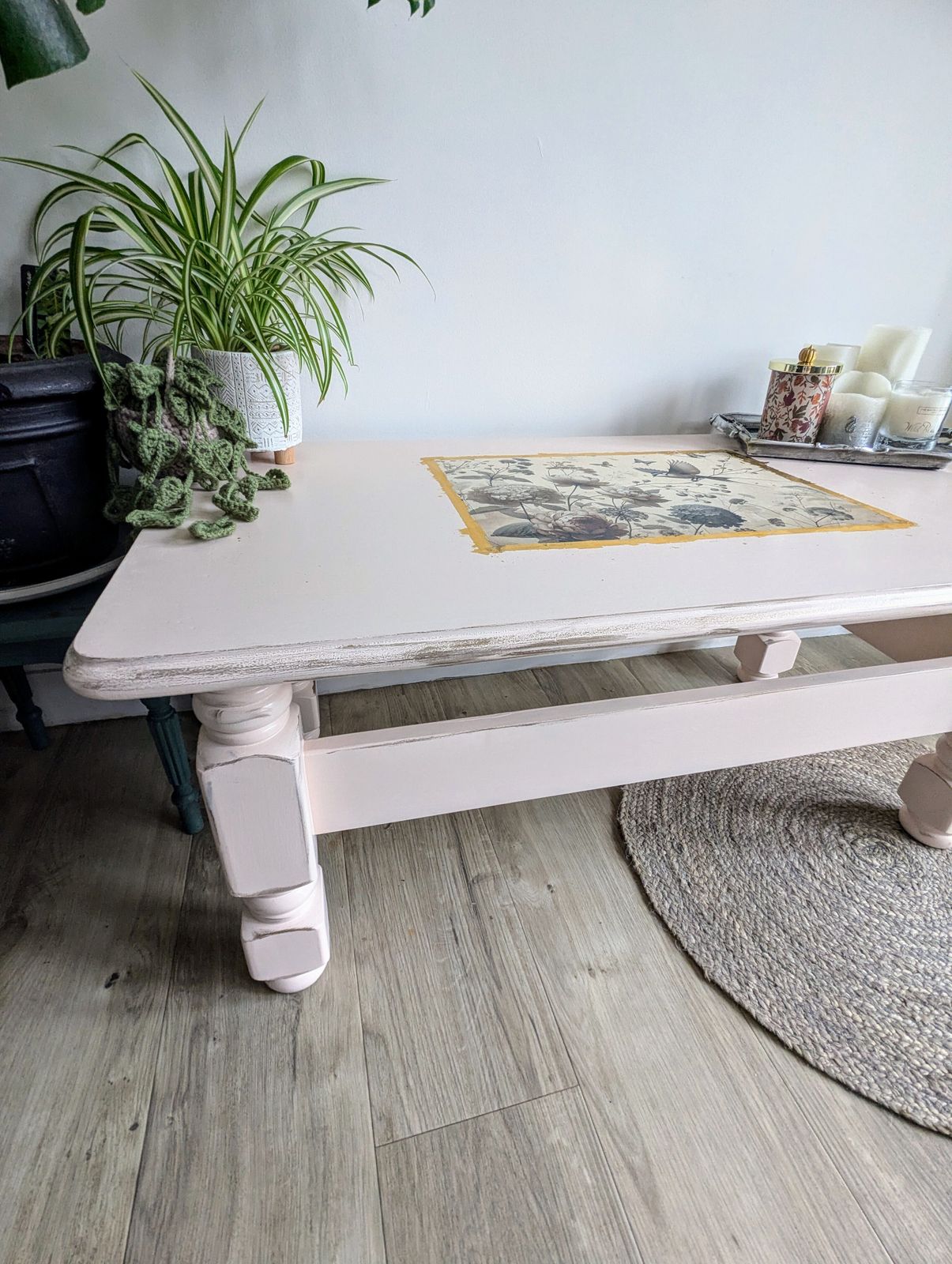 120.0 Upcycled Coffee Table Frenchic Sweet Cheeks Pink photo