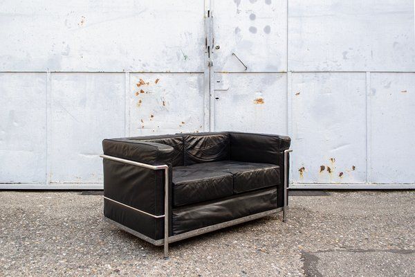 Vintage Lc 2 In Black Leather By Le Corbusier For Alivar, 1980s