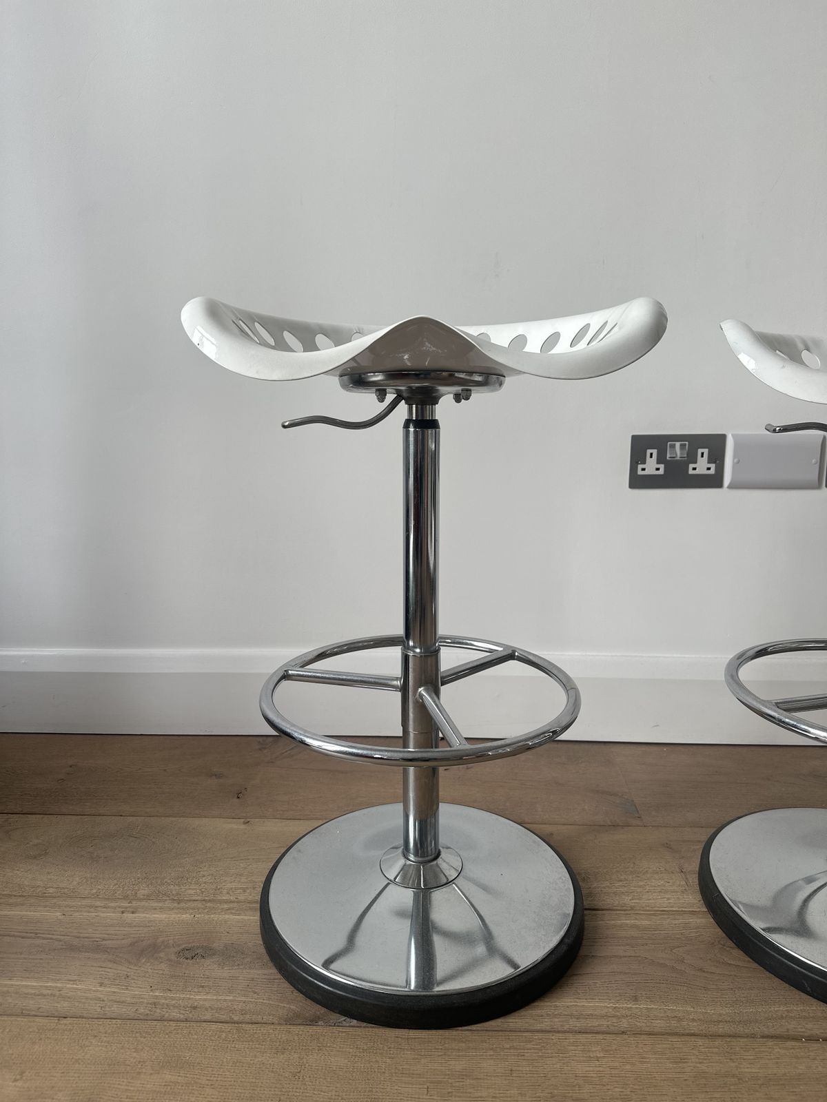 Set Of 3 Vintage Adjustable Tractor Bar Stools By étienne Fermigier For Mirima 1970s photo 2200.0