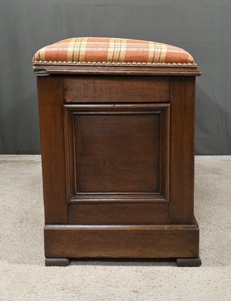 Oak Landing Chest Bench – Early 20th Century photo vintage