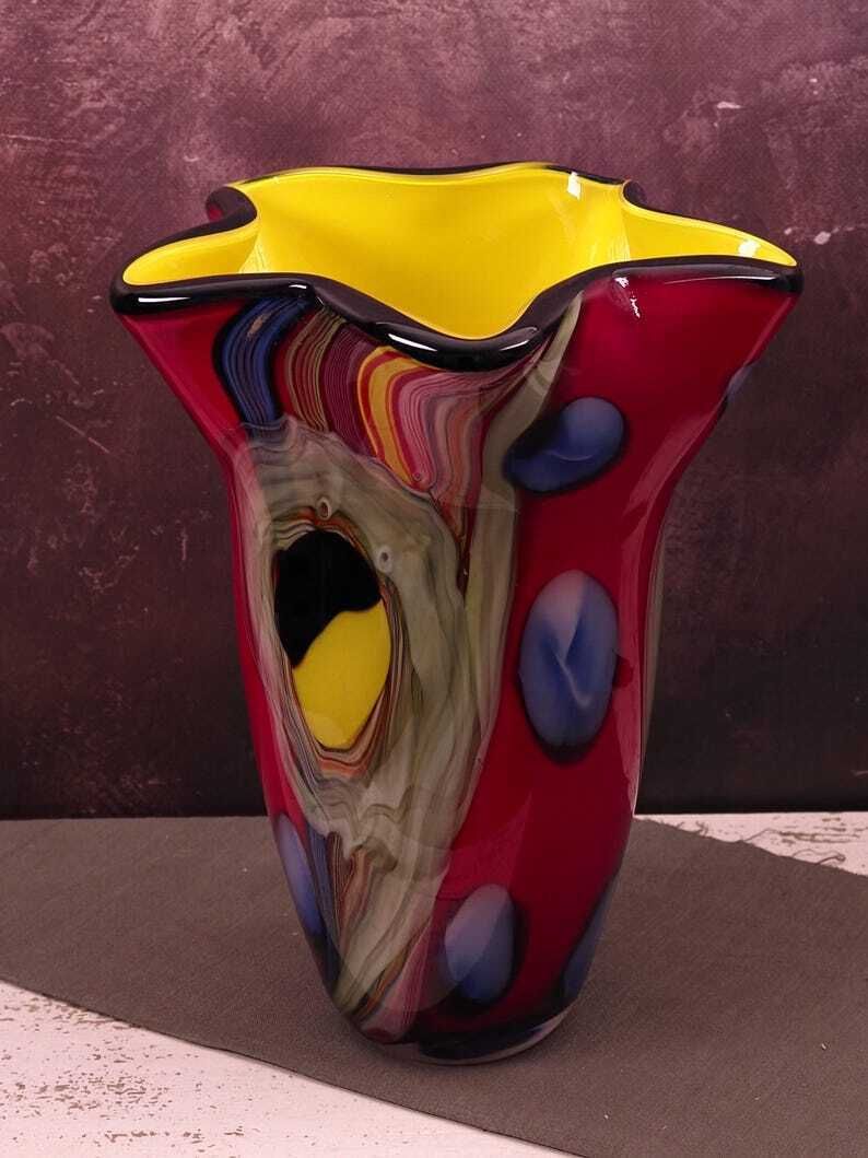 Elegant Murano Glass Vase: Handcrafted Venetian Art Piece For Luxury Home Decor photo for sale